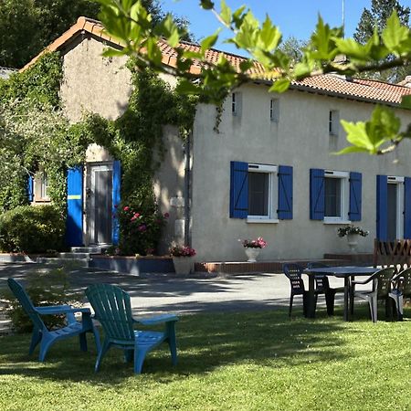 Gite Marguerite - Au Coeur De La Campagne La Petite-Boissiere Exterior photo
