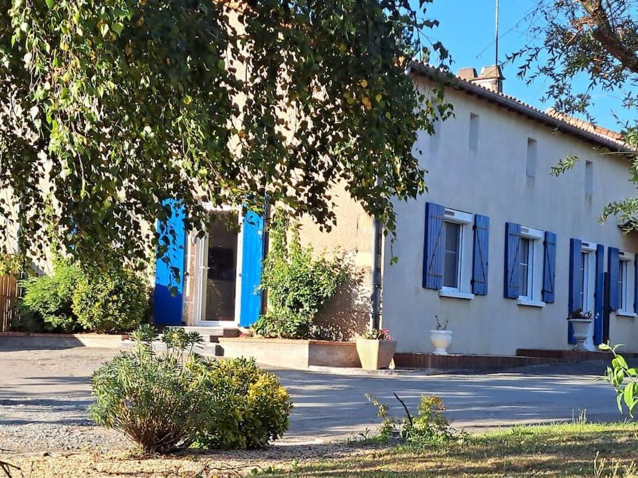 Gite Marguerite - Au Coeur De La Campagne La Petite-Boissiere Exterior photo